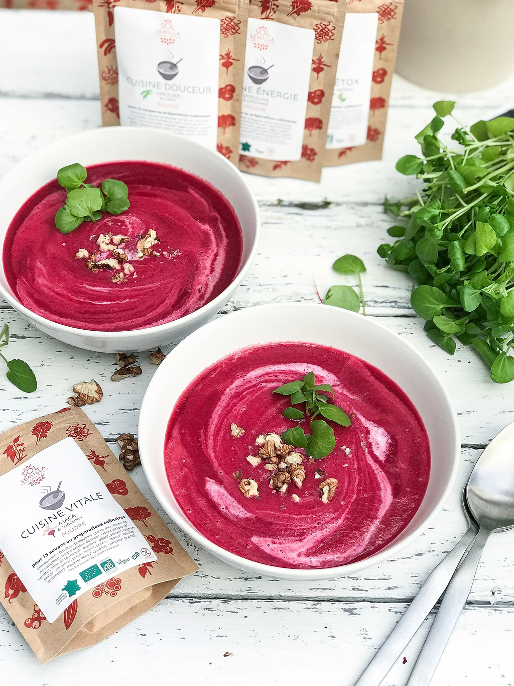 Soupe de betterave au curcuma et Maca